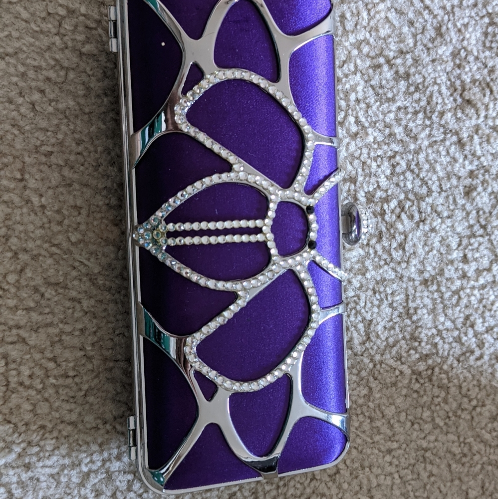 Hard top clutch  with metal chain